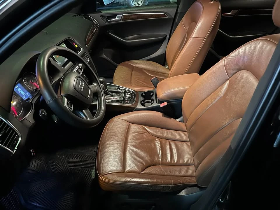 2010 Audi 8R Q5 - Image 2 of 4
