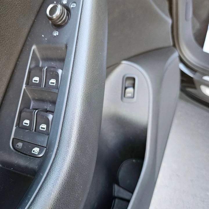 2010 Audi 8R Q5 - Image 17 of 20