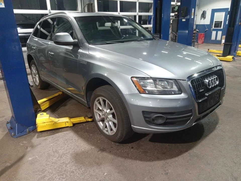 2010 Audi 8R Q5 - Image 2 of 7