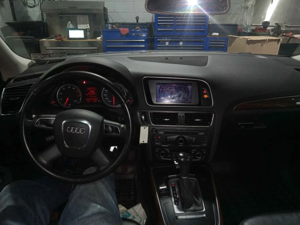 2010 Audi 8R Q5 - Image 6 of 7