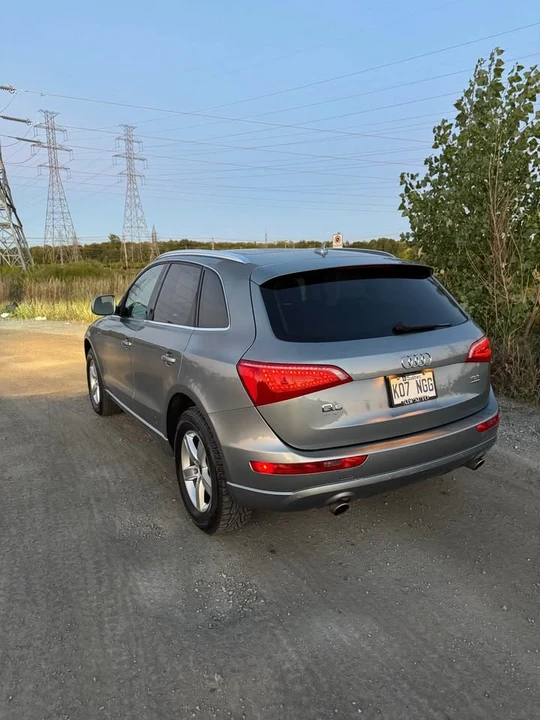 2010 Audi 8R Q5 - Image 2 of 11