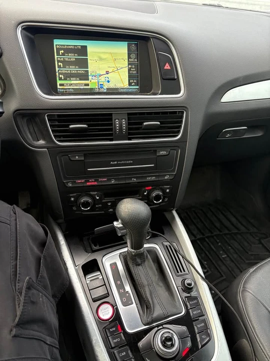 2010 Audi 8R Q5 - Image 3 of 13