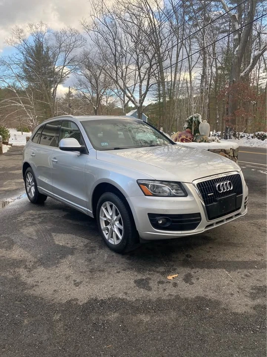 2010 Audi 8R Q5 - Image 2 of 11