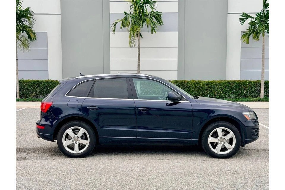 2010 Audi 8R Q5 - Image 8 of 20