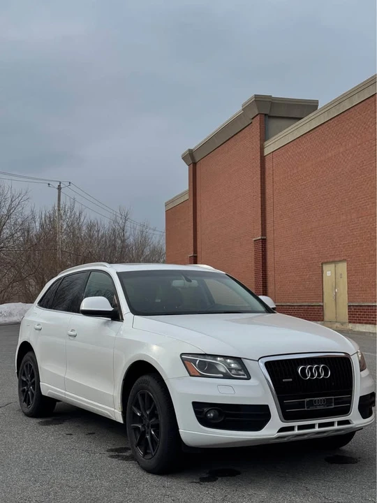 2010 Audi 8R Q5 - Image 2 of 12