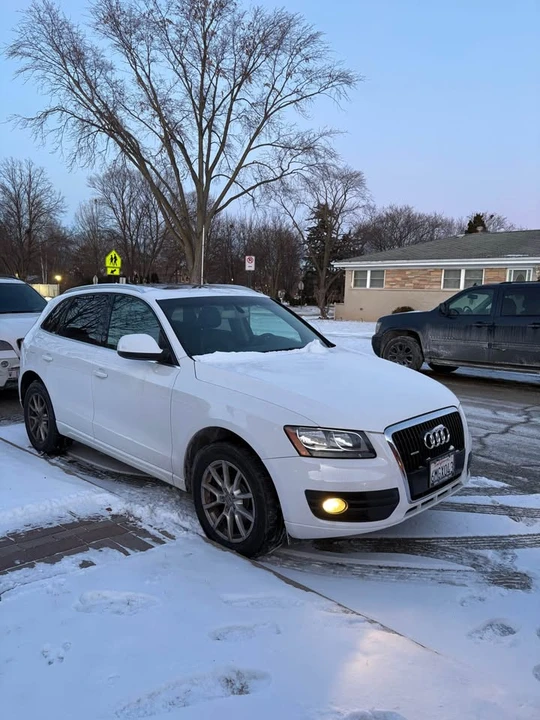 2010 Audi 8R Q5 - Image 2 of 6