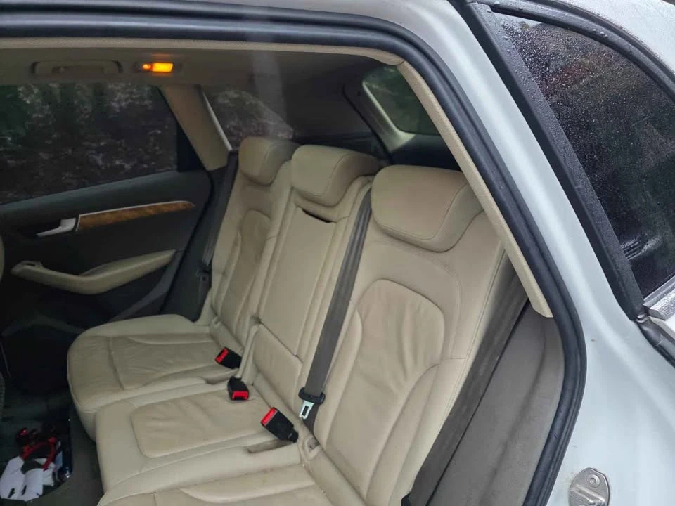 2010 Audi 8R Q5 - Image 9 of 9