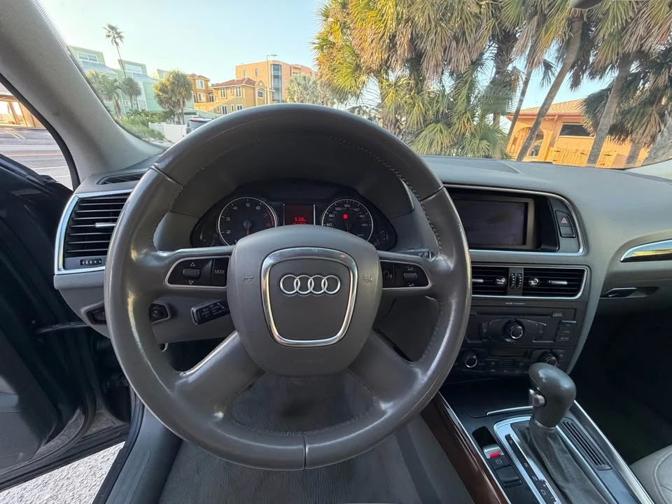 2010 Audi 8R Q5 - Image 6 of 8
