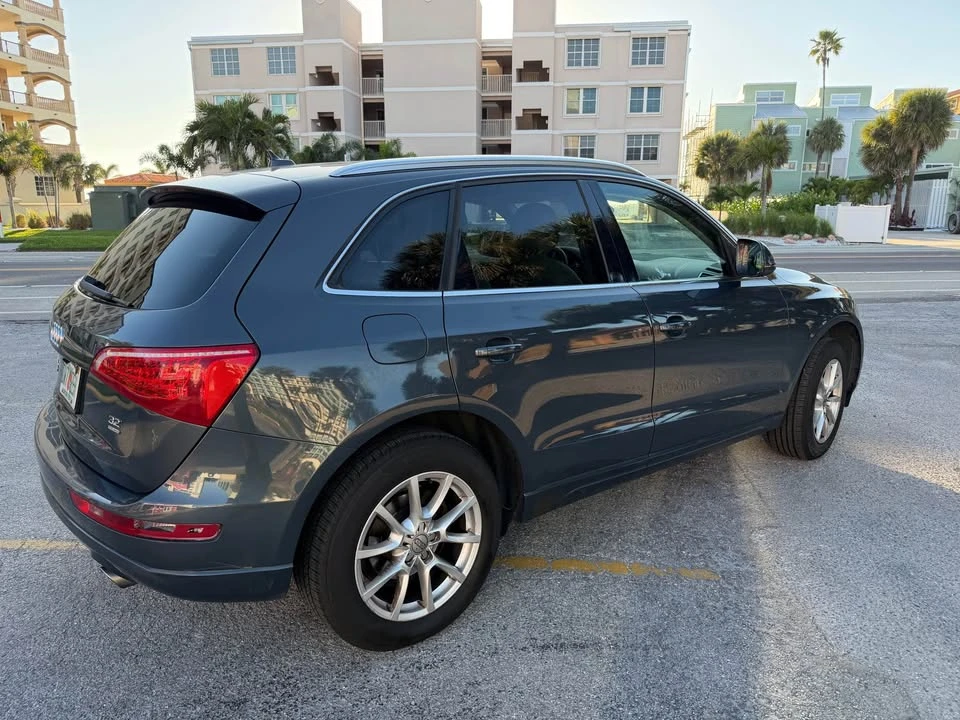 2010 Audi 8R Q5 - Image 2 of 8