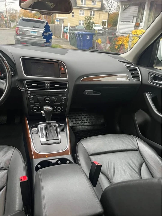 2010 Audi 8R Q5 - Image 6 of 6