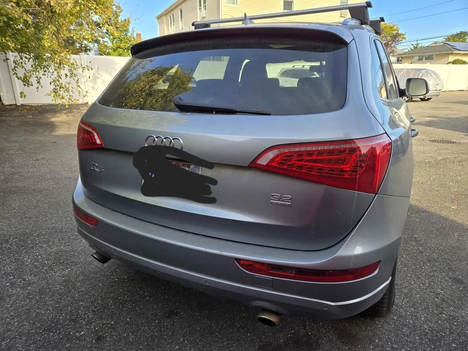 2010 Audi 8R Q5 - Image 2 of 6