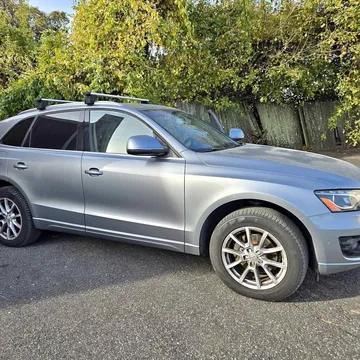 2010 Audi Q5 2.0T Premium
