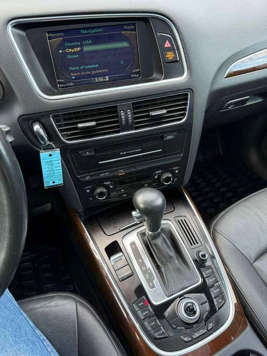 2010 Audi 8R Q5 - Image 6 of 19