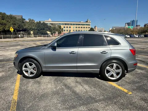 2010 Audi Q5 3.0T Premium Plus