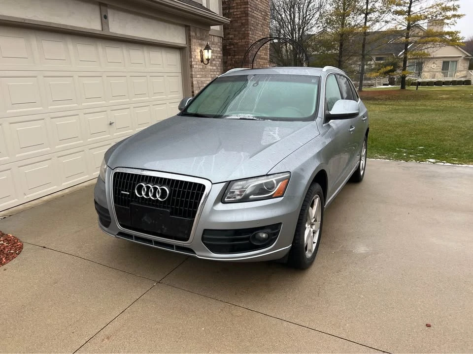 2010 Audi 8R Q5 - Image 2 of 6