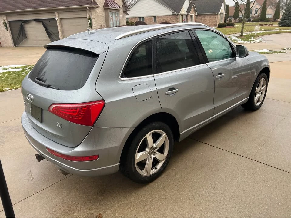 2010 Audi 8R Q5 - Image 6 of 6