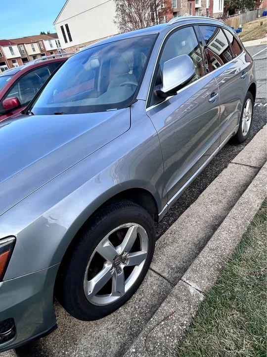 2010 Audi 8R Q5 - Image 2 of 5