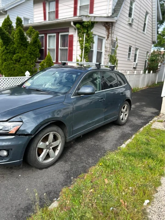 2010 Audi 8R Q5 - Image 2 of 5