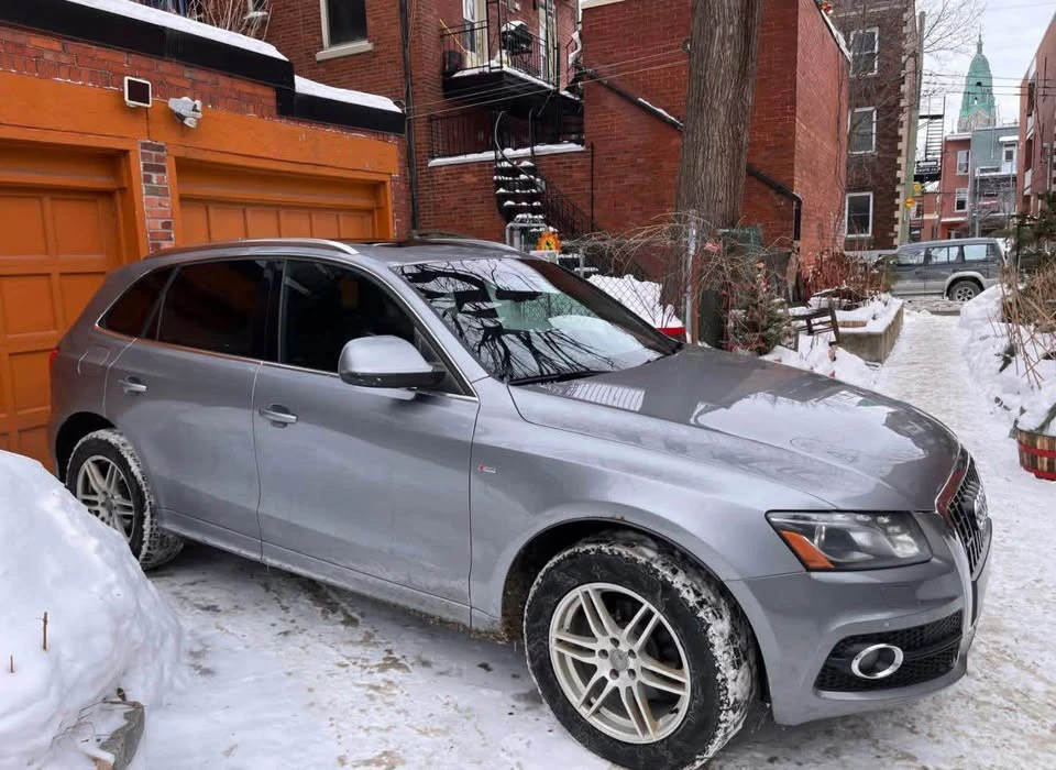 2010 Audi 8R Q5 - Image 2 of 2