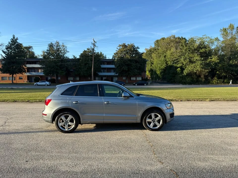 2010 Audi 8R Q5 - Image 3 of 9