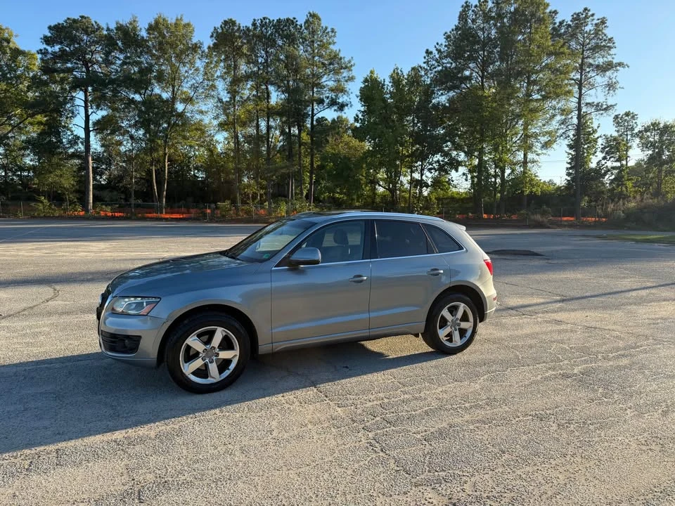 2010 Audi 8R Q5 - Image 2 of 9