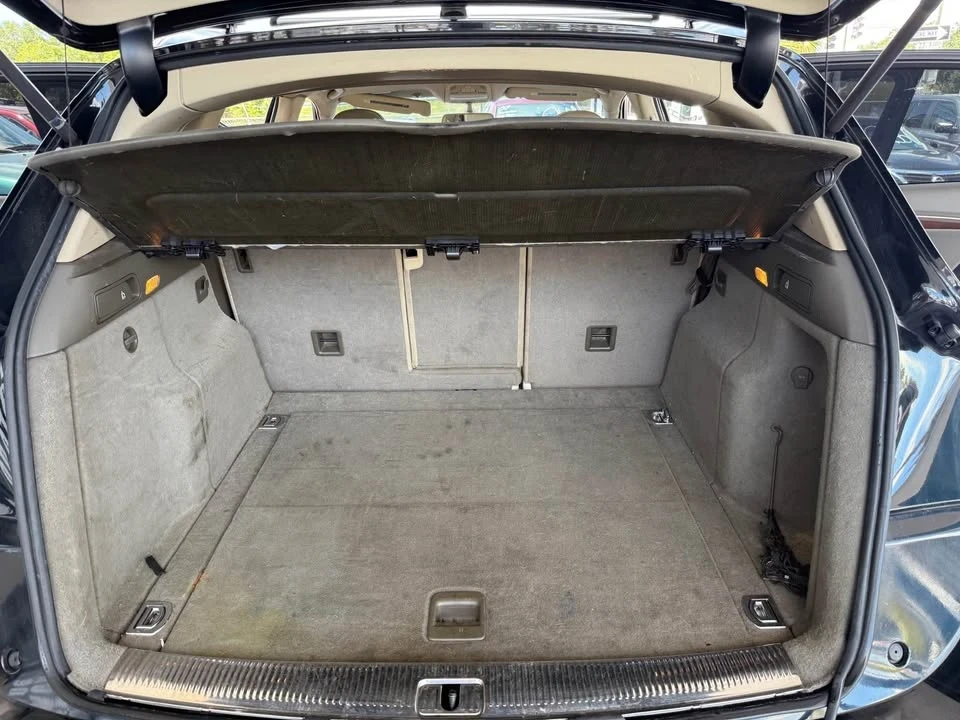 2010 Audi 8R Q5 - Image 8 of 16