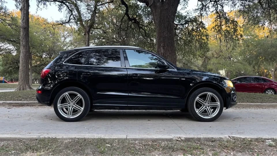 2010 Audi 8R Q5 - Image 6 of 13