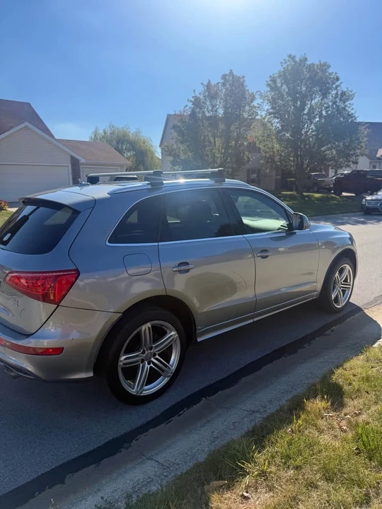 2010 Audi 8R Q5 - Image 11 of 12