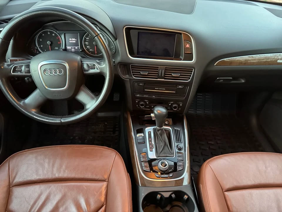 2010 Audi 8R Q5 - Image 12 of 17