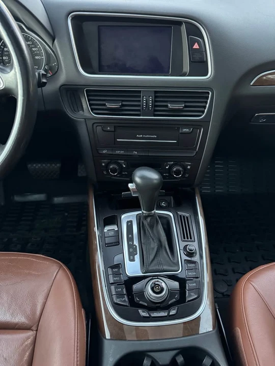2010 Audi 8R Q5 - Image 11 of 17