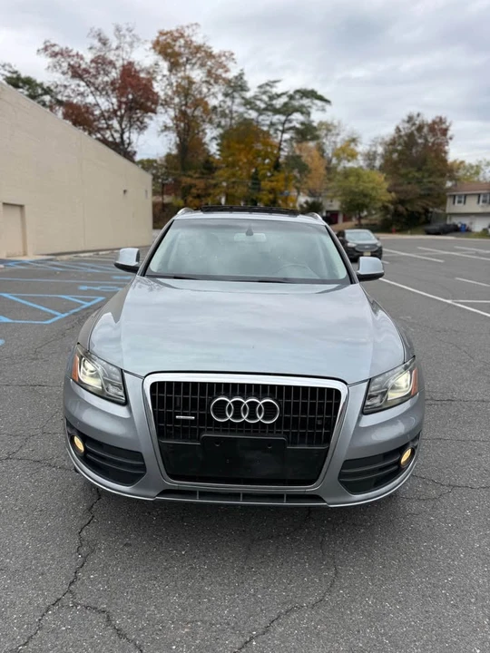 2010 Audi 8R Q5 - Image 2 of 18