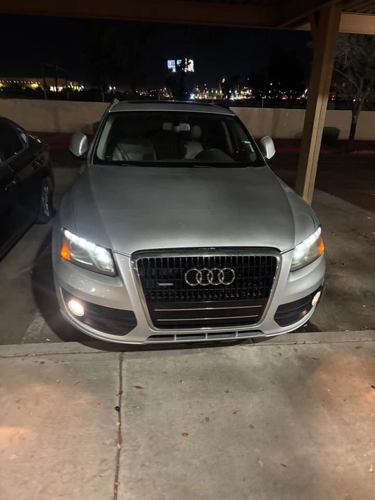 2010 Audi 8R Q5 - Image 2 of 4