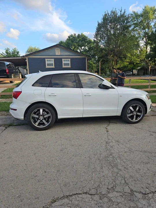 2010 Audi 8R Q5 - Image 7 of 8