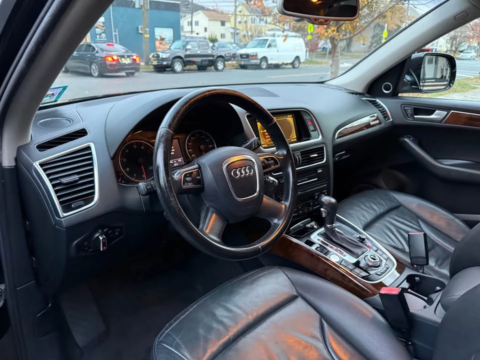 2010 Audi 8R Q5 - Image 9 of 9