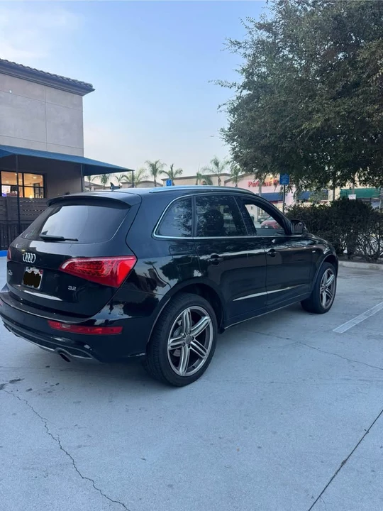 2010 Audi 8R Q5 - Image 3 of 8