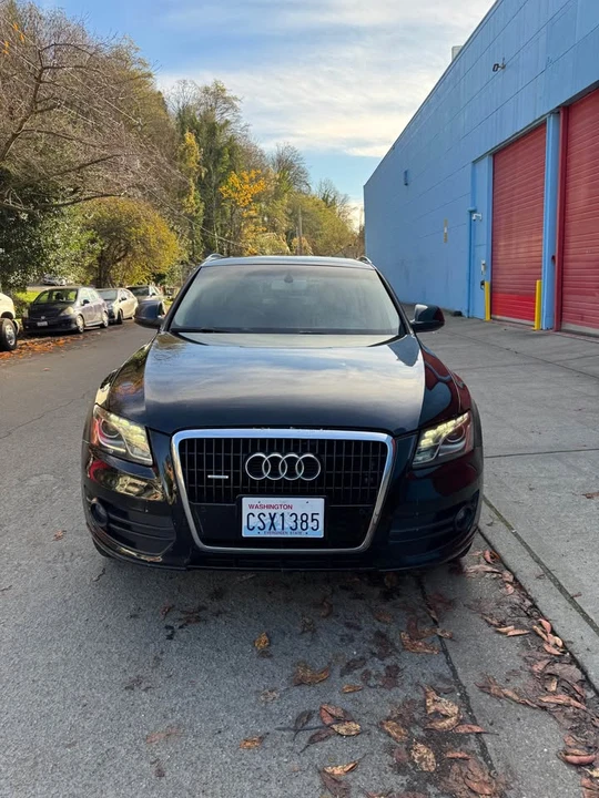 2010 Audi 8R Q5 - Image 2 of 17