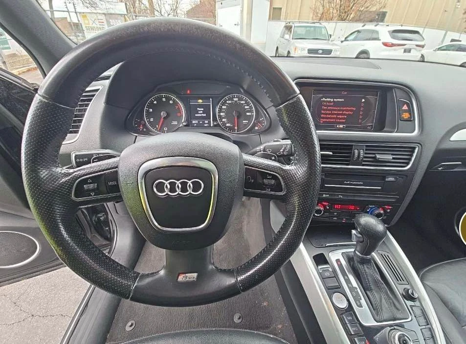 2010 Audi 8R Q5 - Image 10 of 15