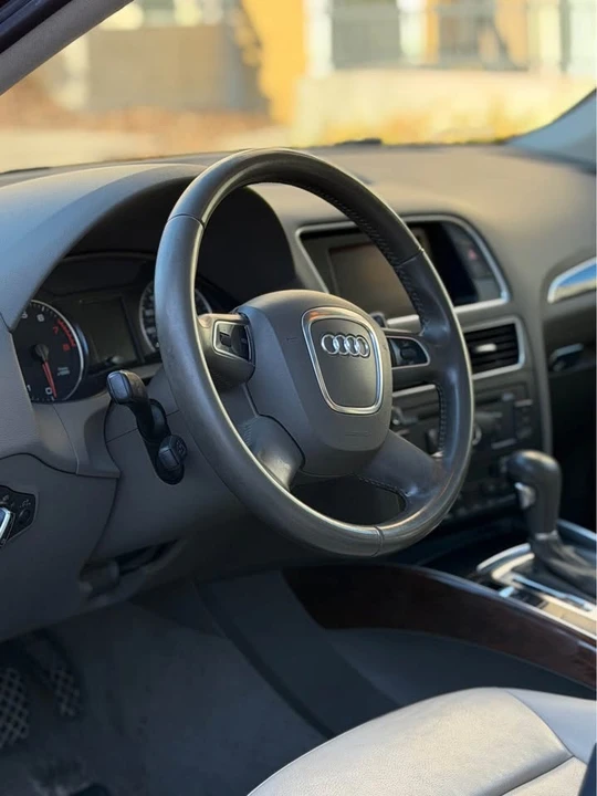 2010 Audi 8R Q5 - Image 10 of 10