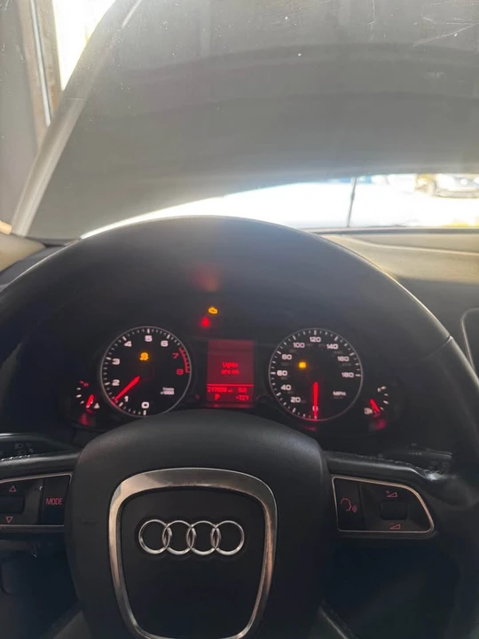2010 Audi 8R Q5 - Image 11 of 13