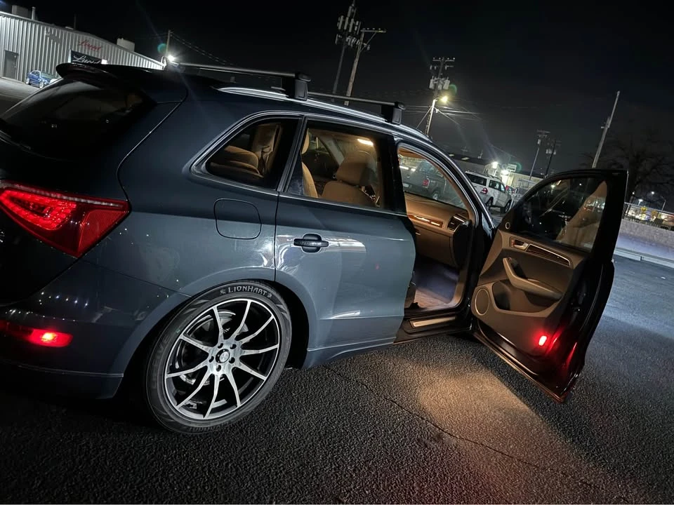 2010 Audi 8R Q5 - Image 9 of 9