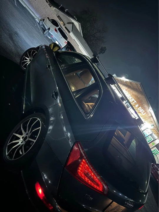 2010 Audi 8R Q5 - Image 2 of 9