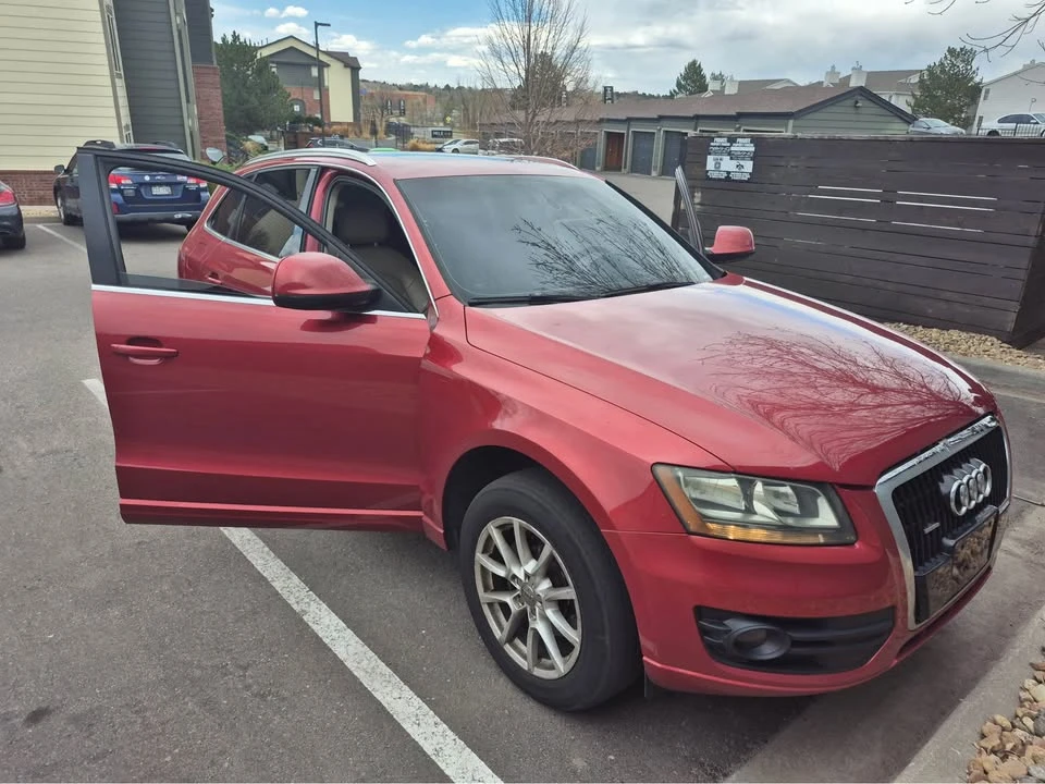 2010 Audi 8R Q5 - Image 2 of 8
