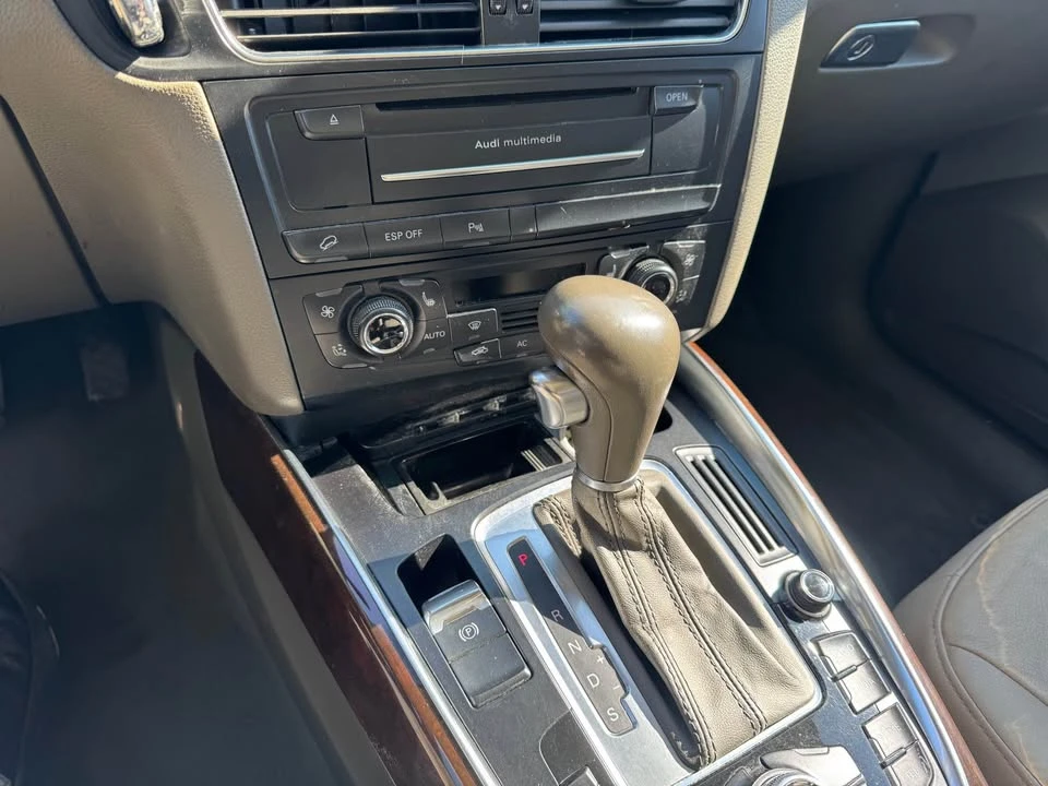 2010 Audi 8R Q5 - Image 12 of 13
