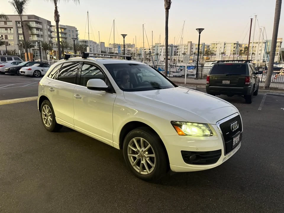 2010 Audi 8R Q5 - Image 3 of 8