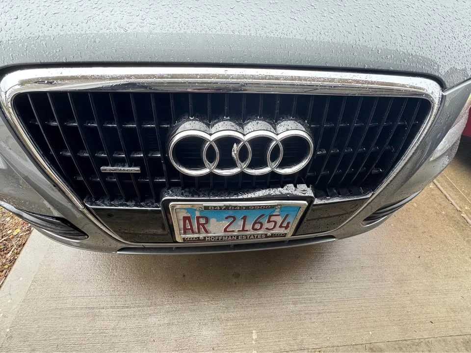 2010 Audi 8R Q5 - Image 2 of 9