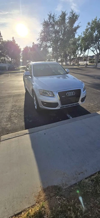 2010 Audi 8R Q5 - Image 2 of 17