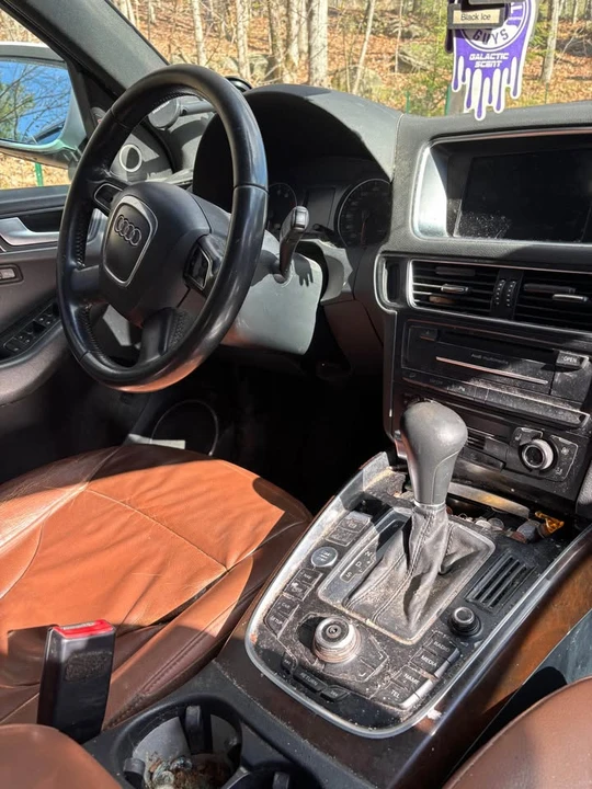 2010 Audi 8R Q5 - Image 8 of 12