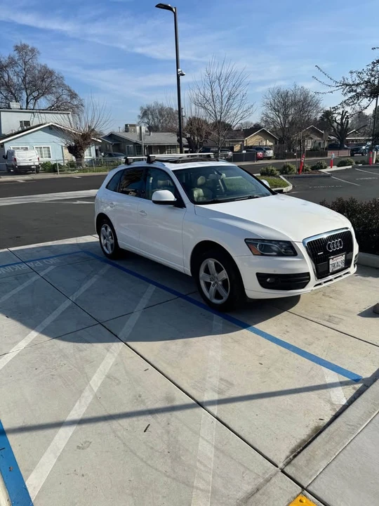 2010 Audi 8R Q5 - Image 3 of 10