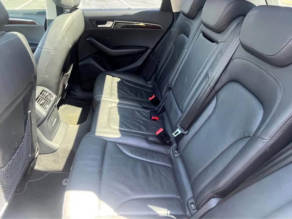 2010 Audi 8R Q5 - Image 10 of 12