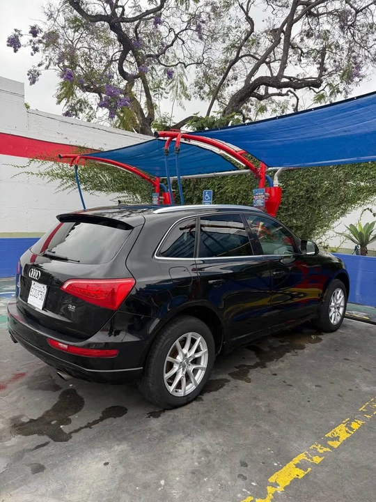 2010 Audi 8R Q5 - Image 3 of 5